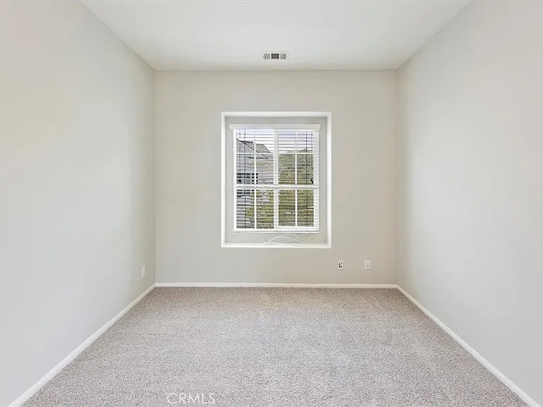 15 Wildflower Pl — Photo 13