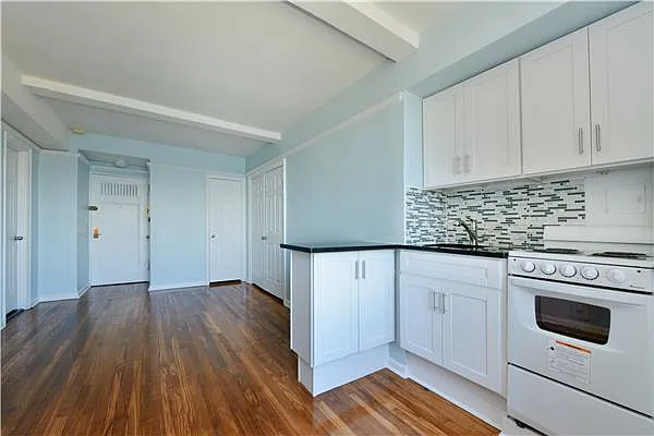 Sold by Bank Neary | media 14