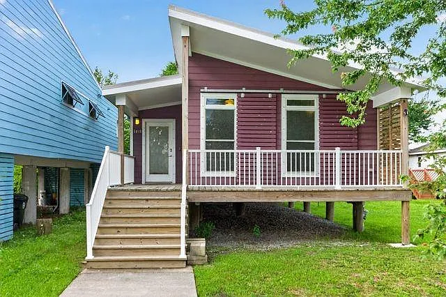 3 bed, 2.0 bath, 1452 sqft, $2,000 — Photo 2