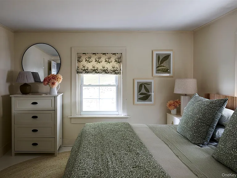 11 Sutton Rd — Photo 8