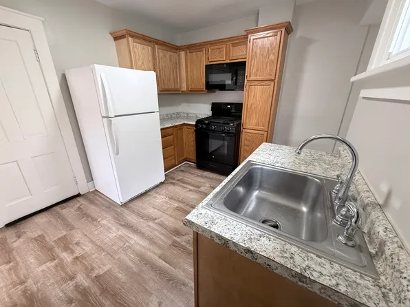 1111 Otter St #B, Franklin, PA 16323