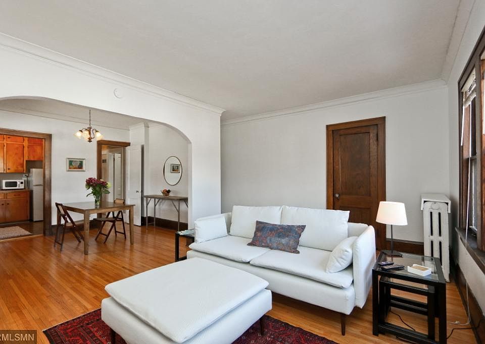 1st image of 2044 Saint Clair Ave #1