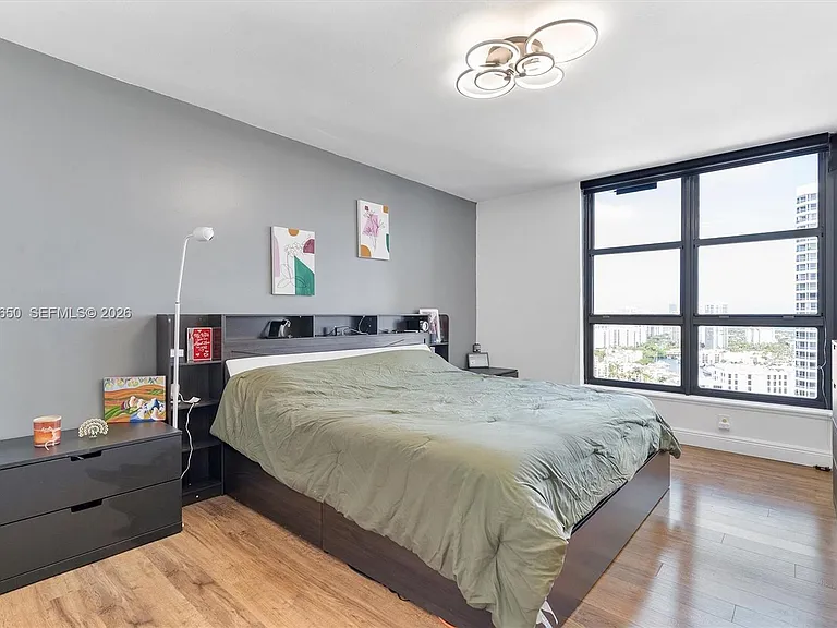 3530 Mystic Pointe Dr #2907 — Photo 40