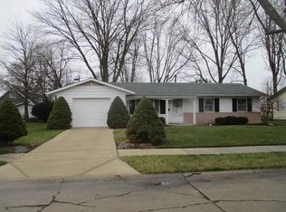 7710 Pinedale Dr, Fort Wayne, IN 46819