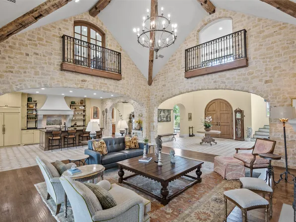 4101 Howard Rd, Waxahachie, TX 75165