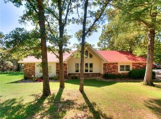 11608 Burning Oaks Rd, Oklahoma City, OK 73150