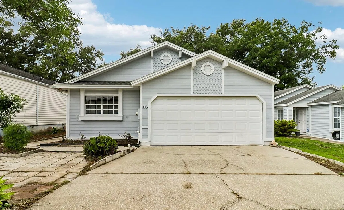 3 bed, 2.0 bath, 1300 sqft, $2,500 — Photo 1