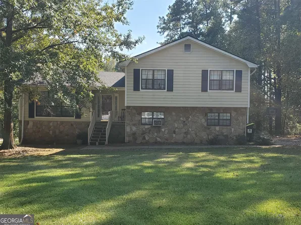 821 Greenwood Trl SE, Conyers, GA 30094