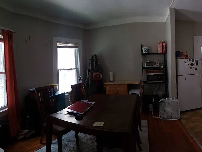 1004 Harvard St — Photo 5