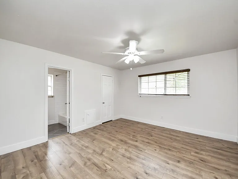 4011 Ebbtide Dr — Photo 24
