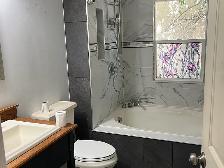 607 Stover St — Photo 17