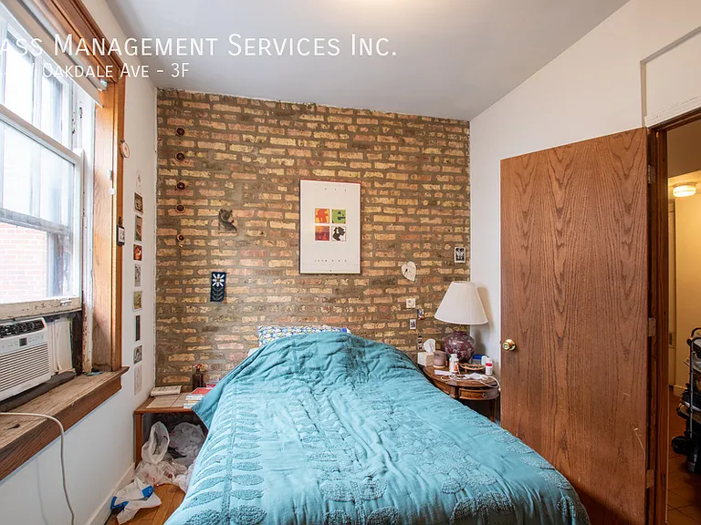 644 W Oakdale Ave #3F — Photo 3