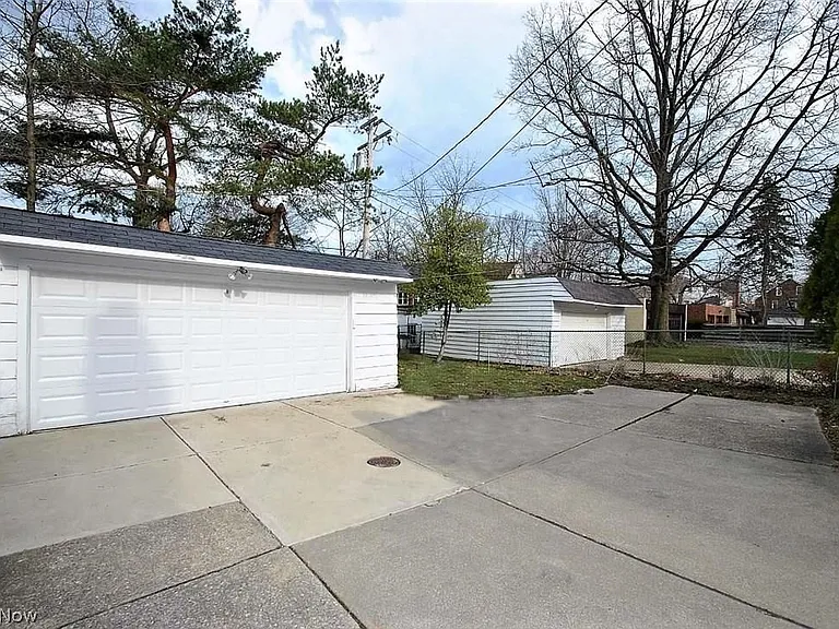 3578 Latimore Rd — Photo 25