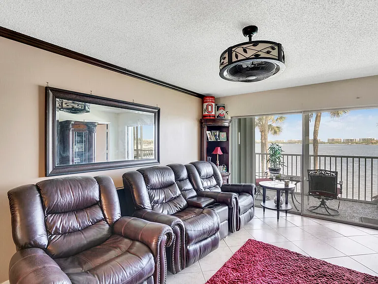 100 Waterway Dr S #209 — Photo 5