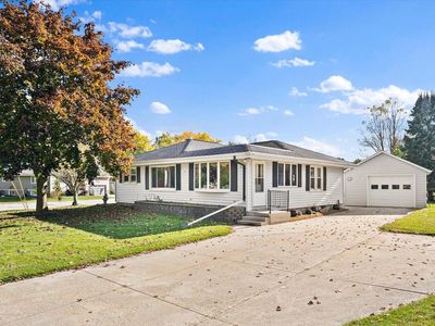 200 West Lake DRIVE, Random Lake, WI, 53075