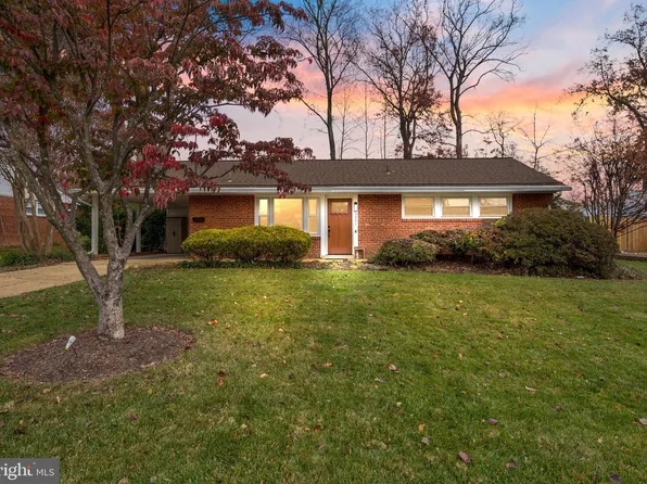 5331 Ravensworth Rd, Springfield, VA 22151