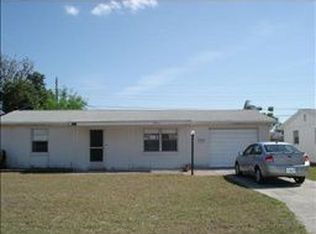 4904 Briar Hill Ct, Holiday, FL 34690