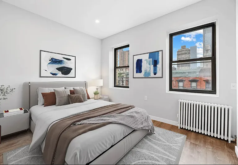 437 W 46th St #5F — Photo 1