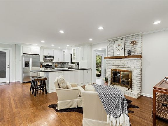 5th image of 6555 Wright Rd