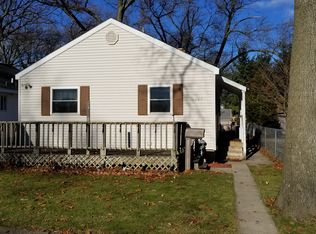 1058 Calvin Ave, Muskegon, MI 49442