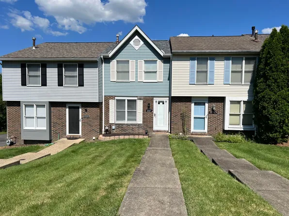 2517 Hawthorne Dr, Oakdale, PA 15071