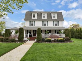 45 Sea Girt Ave W, Manasquan, NJ 08736