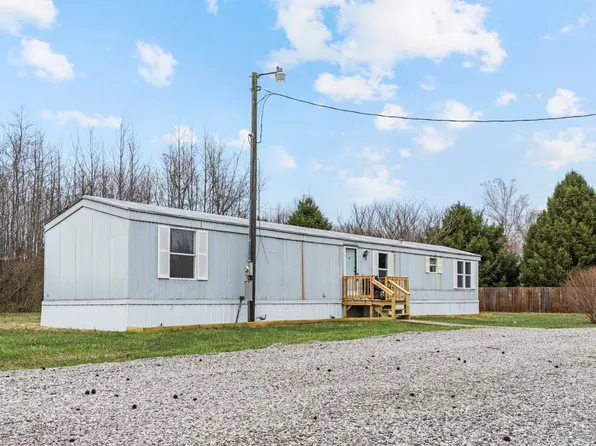 3175 E Lovers Ln, Scottsburg, IN 47170