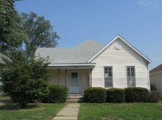 637 E 13th St, Sedalia, MO 65301