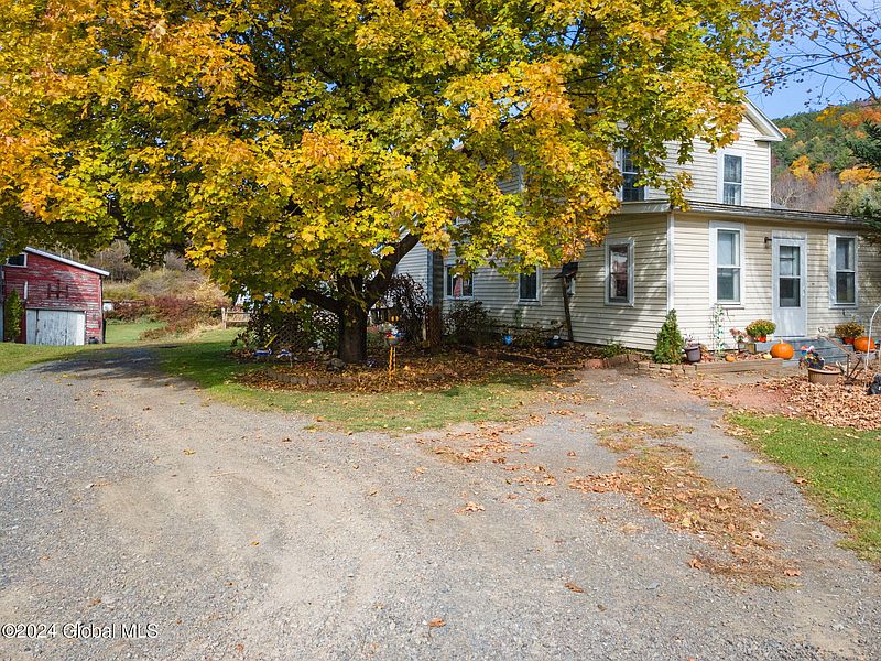 2nd image of 1793 County Highway 9