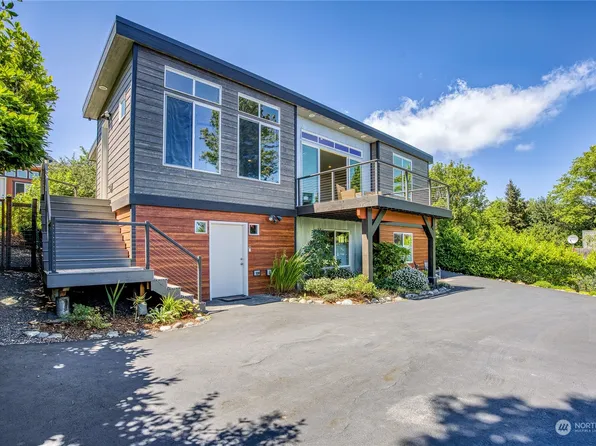 2911 Haines Street, Port Townsend, WA 98368