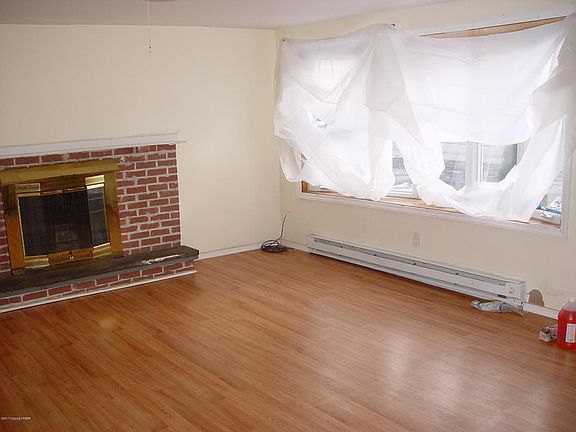 4th image of 520 Avenue F