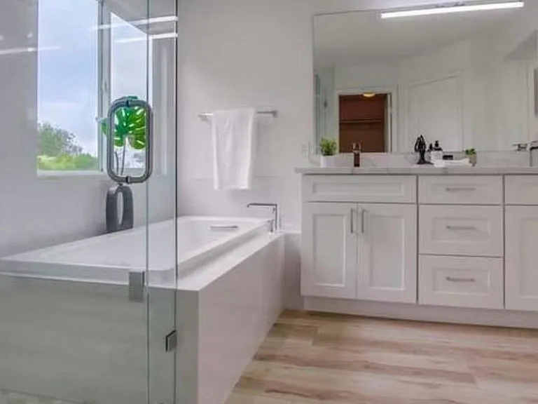 11462 Cortina Pl — Photo 13