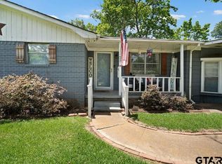 403 Ridgewood Dr, Palestine, TX 75803