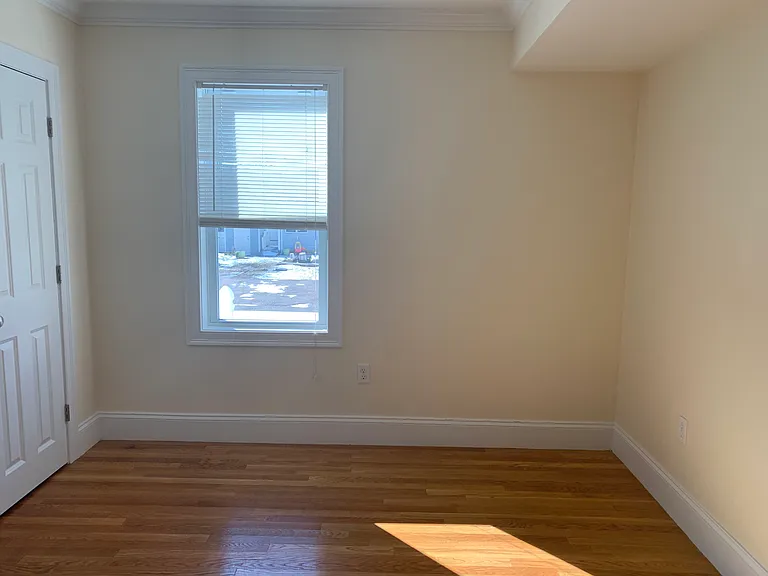 100 Robertson St #A — Photo 5