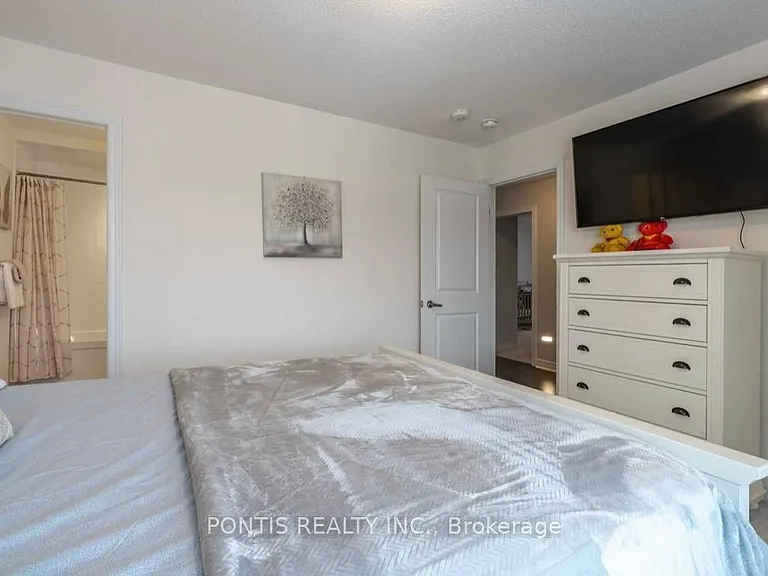 2318 Lozenby St — Photo 30