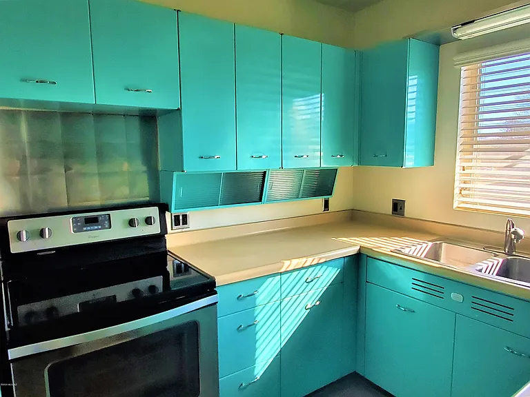 1746 E Copper St — Photo 11