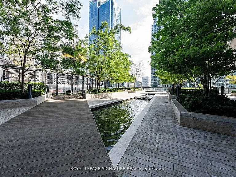 88 Harbour St #2108 — Photo 24