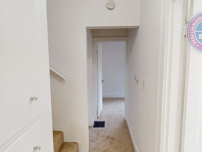 43 Ladd St — Photo 7
