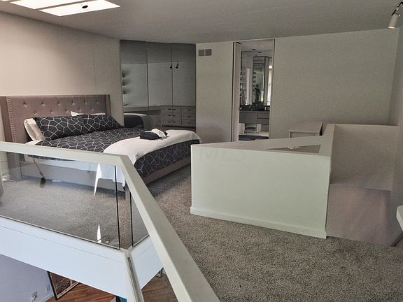 4th image of 621 Franklin Ave