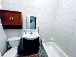 1688 Grove St #2A, Ridgewood, NY 11385