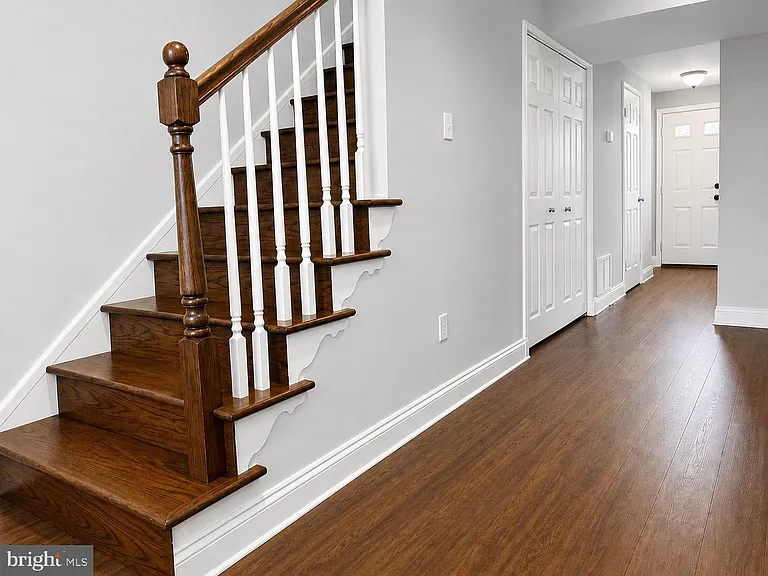 5559 Hecate Ct — Photo 3