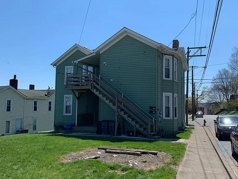 405 Grant Ave — Photo 3