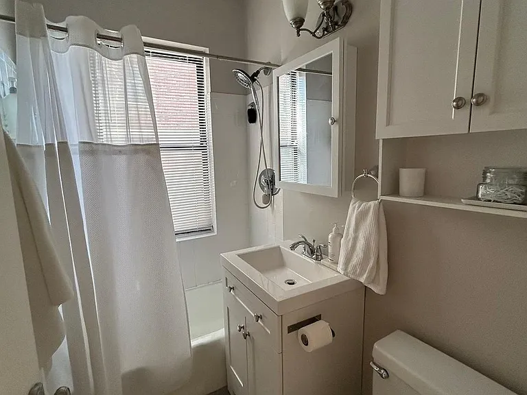 145 Englewood Ave #4 — Photo 6