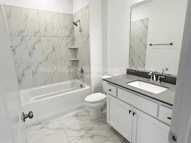 6064 Silverado Trl — Photo 16