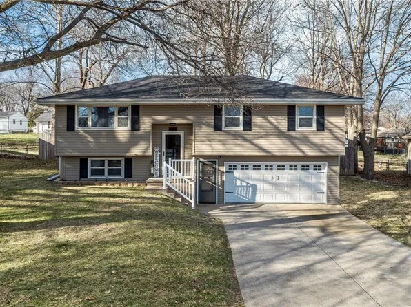 3021 Cronkite Rd, Saint Joseph, MO 64506