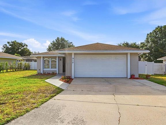 2nd image of 912 E HERON CIRCLE