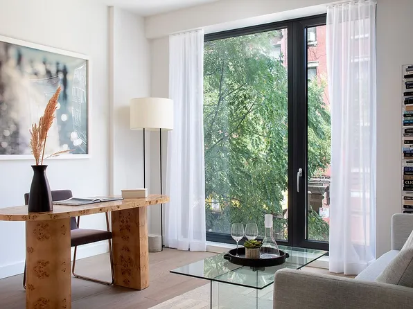 500 W 45th St Unit 627, New York, NY 10036