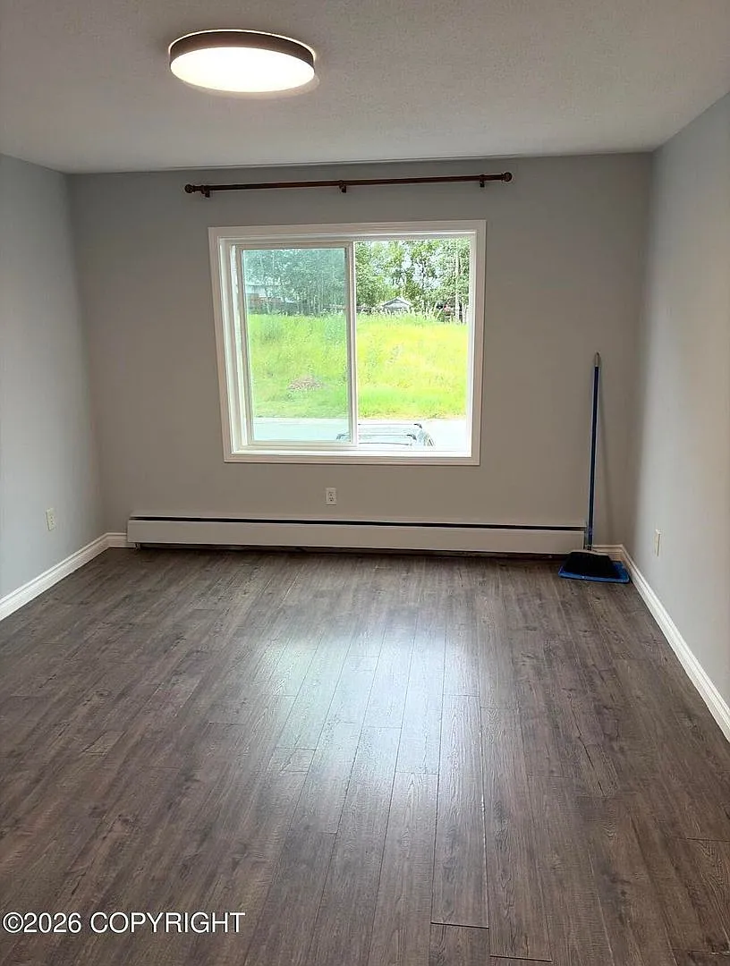 Midtown 1 bedroom apartment — Photo 1