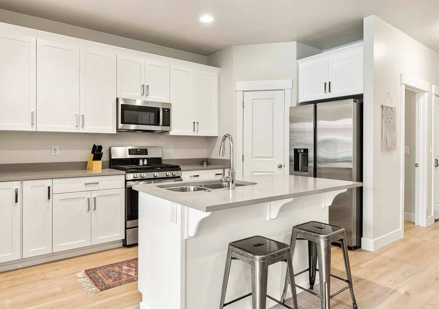 Modern 3-Bedroom, 2-Bathroom Home in Escondido at Sienna Hills — Photo 2