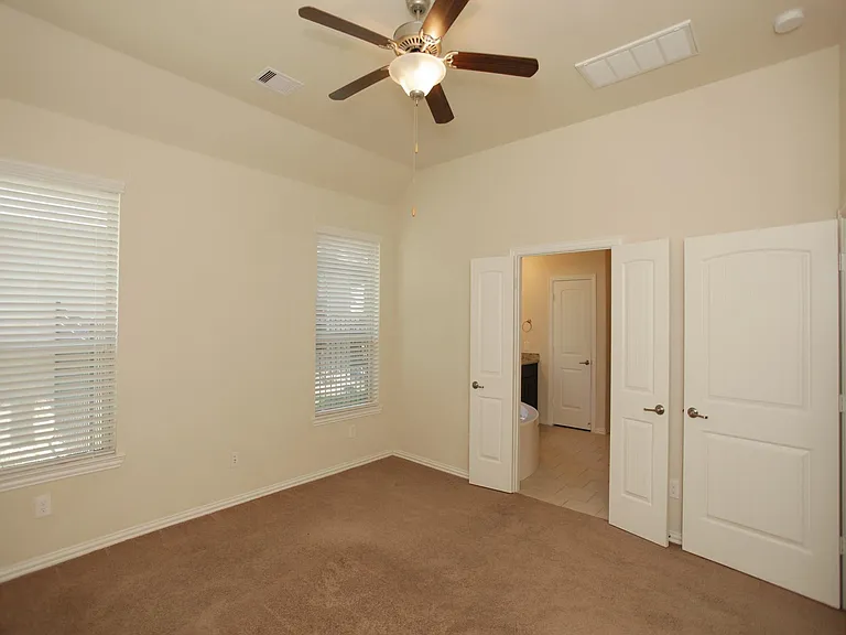 15 Sawbridge Cir — Photo 11